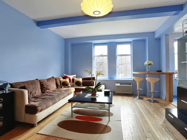 405 West 23rd Street image 1 of 4