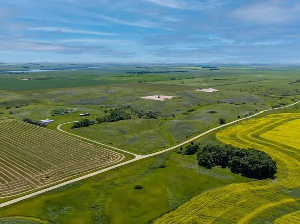 10150 13th Ave NW, Westhope, ND 58793