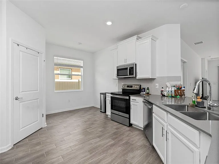 6308 Chirpine Ln — Photo 8