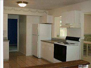 2nd image of 551 Hawkins Rd