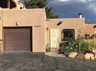 820 Live Oak Rd NE, Albuquerque, NM 87122