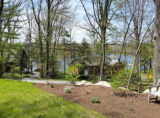 1098 Lakeside Dr E, Vernon, NJ 07462