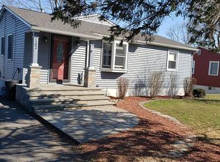 102 Hills St, Chittenango, NY 13037