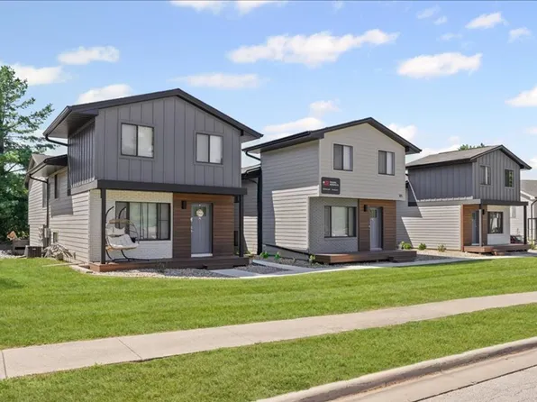 Welcome Home to Comfort, Space & Convenience in North Normal, 105 N Orr Dr APT D, Normal, IL 61761