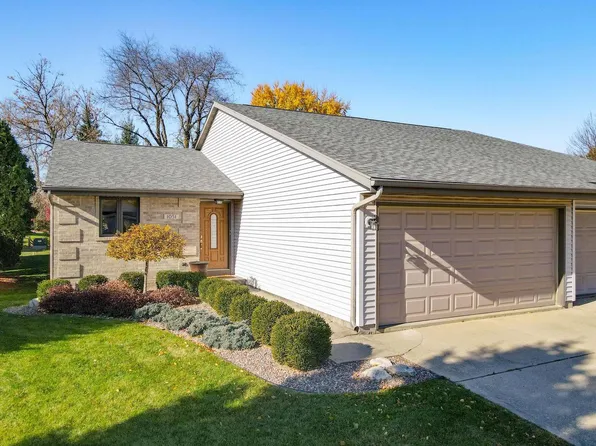 1051 North Wuthering Hills Drive, Janesville, WI 53546