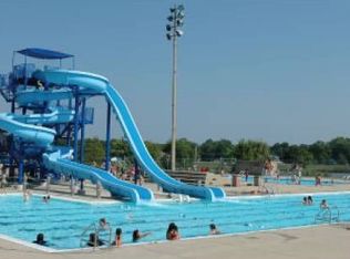 8651 22nd Ave APT 16, Kenosha, WI 53143