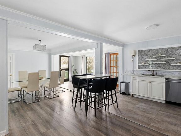 2nd image of 5788 Jaynes Rd