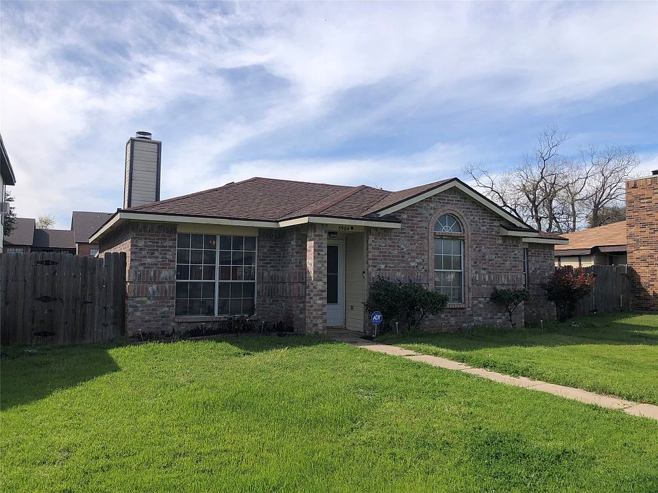 1st image of 5904 Royalcrest Dr