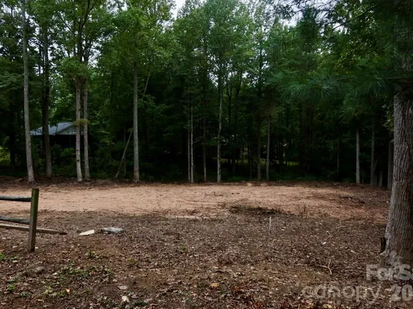 180 Cinnamon Way #22, Flat Rock, NC 28731