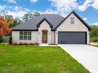 319 Kanis Ridge Dr, Little Rock, AR 72223