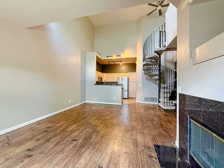 8707 E Florida Ave #406 — Photo 4