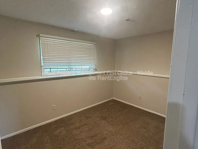 3147 N Brookfield Ct — Photo 3