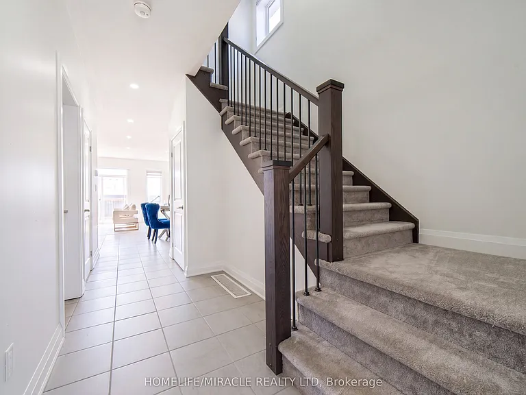 10 Sportsman Hill St — Photo 29