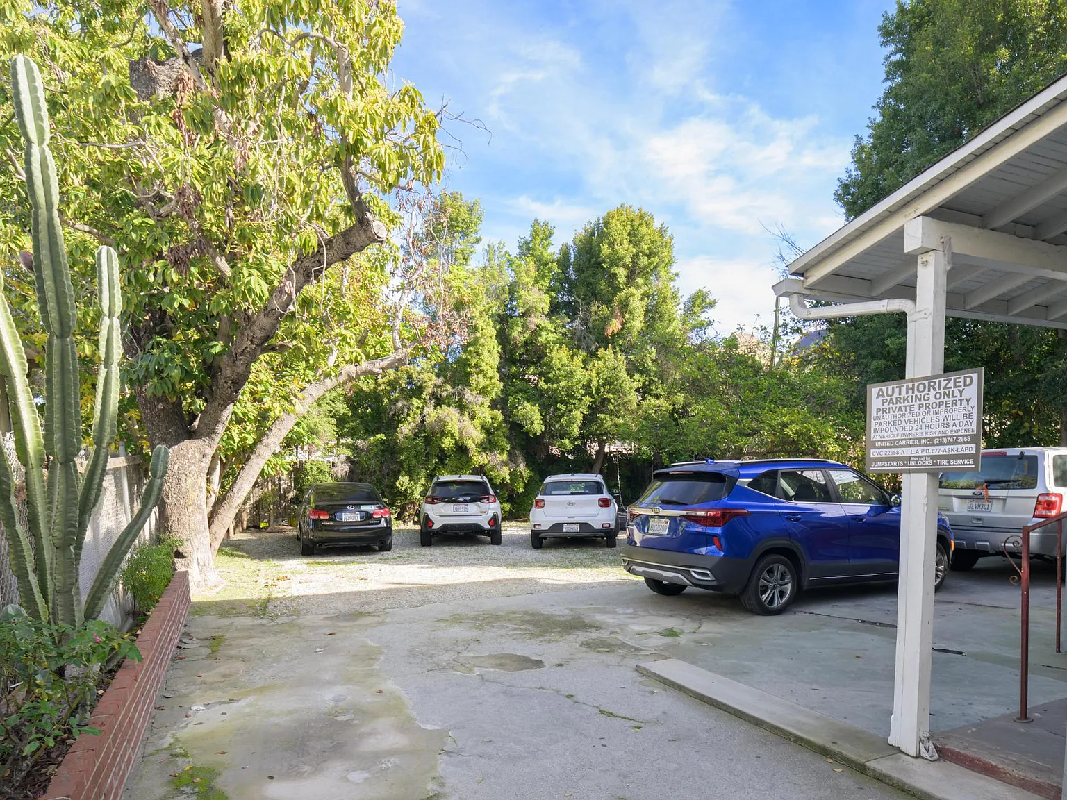 1021 W 24th St — Photo 3