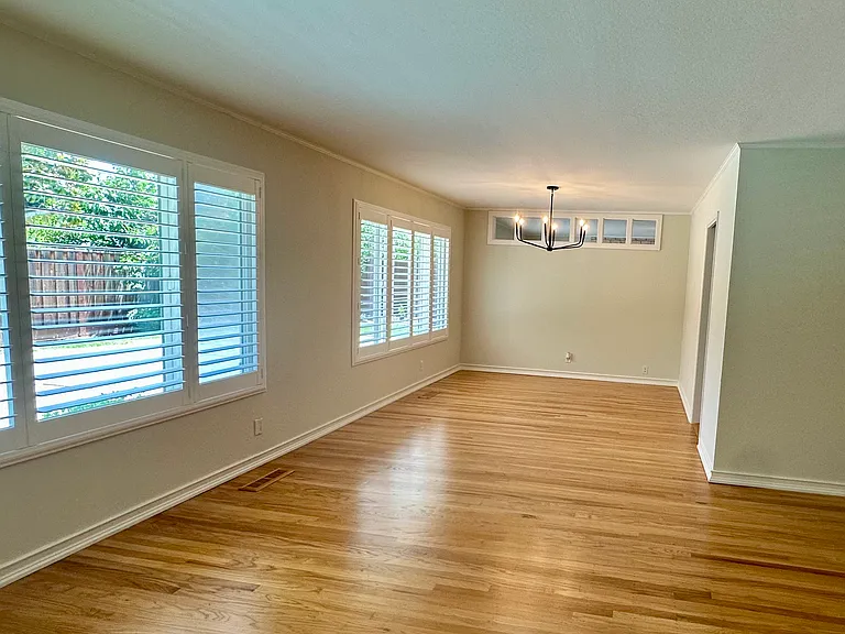 322 Castle Rock Rd — Photo 11