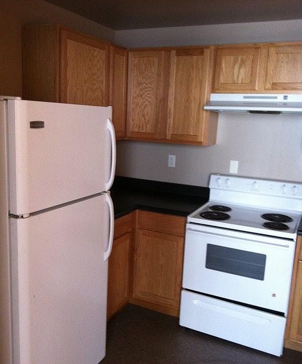2nd image of 242 S Broadway APT 208