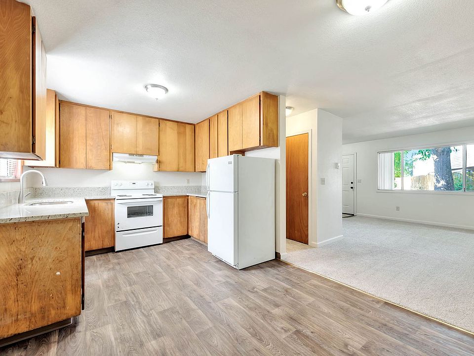 1st image of 4659-4699 Nandale Dr NE #4691