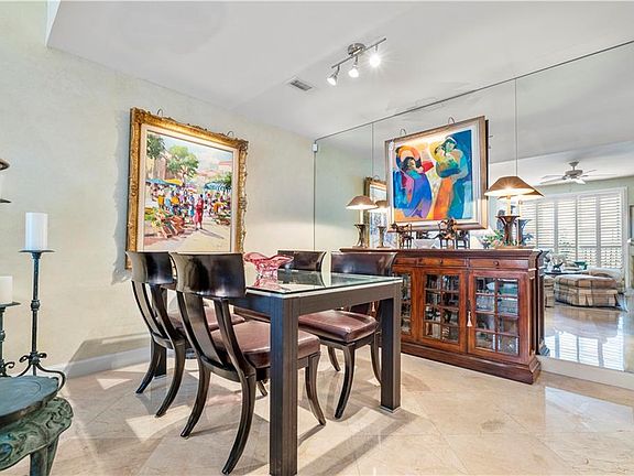 3rd image of 2027 SE 10th Ave APT 705