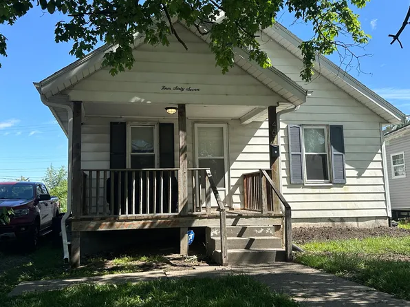 467 W Jackson St, Marshall, MO 65340