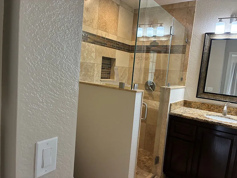 13927 Woodland Dr — Photo 25