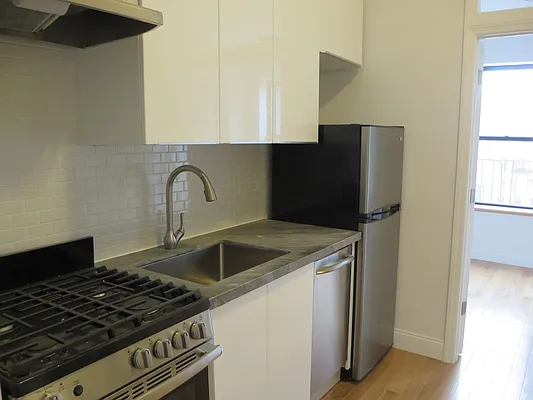 Rented by Centric New York | media 18