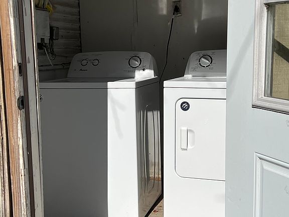 Shared Laundry on site