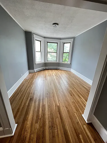 883 Huntington Ave #5 Photo 1
