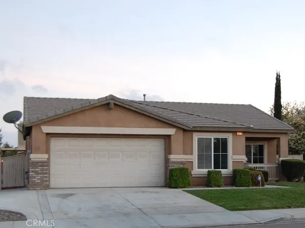1377 Clear Valley Rd, Victorville, CA 92392