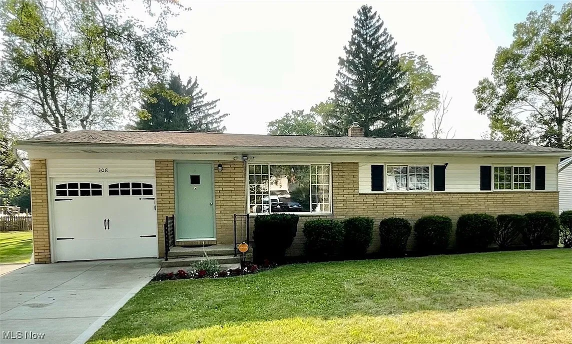 308 Shiawassee Ave photo 1