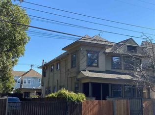 2526 Myrtle St, Oakland, CA 94607