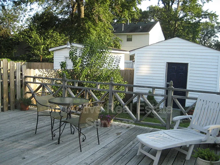 725B Carolina Ave — Photo 13