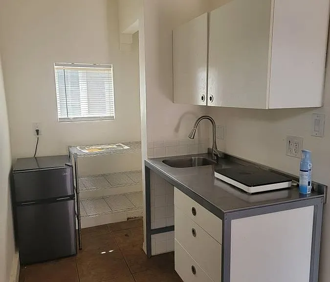 1301 Princeton Dr NE #B — Photo 4