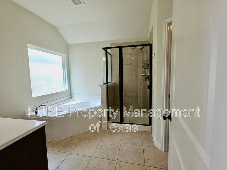 1697 Breanna Ln — Photo 15