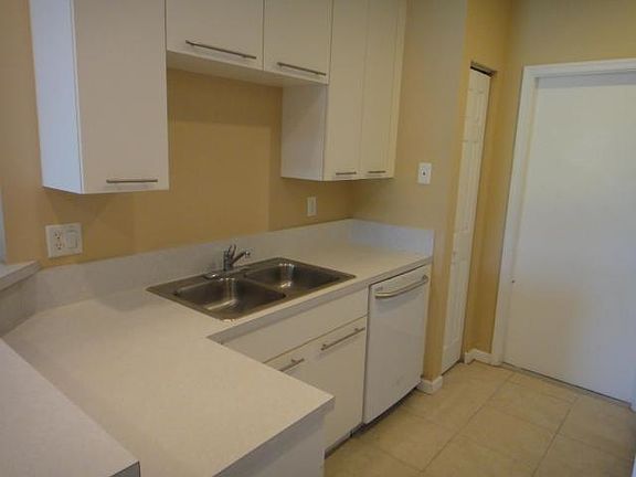 5th image of 7651 Sonesta Shores Dr