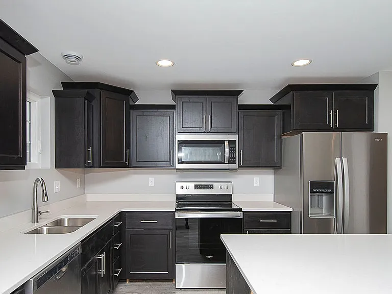 121 Sleeper Way — Photo 2