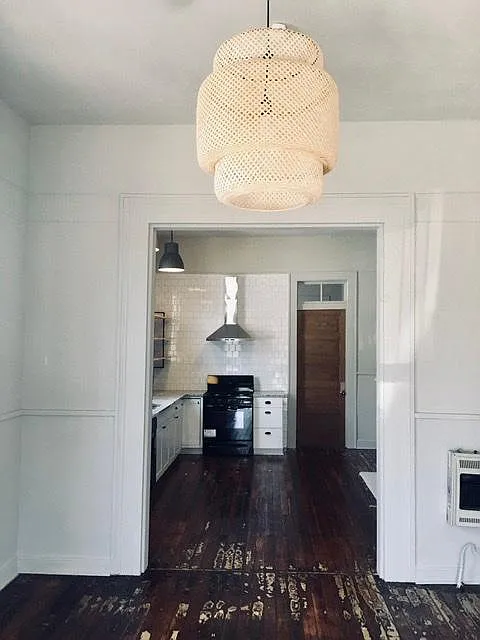 2 bed, 984 sqft, $1,350 — Photo 2