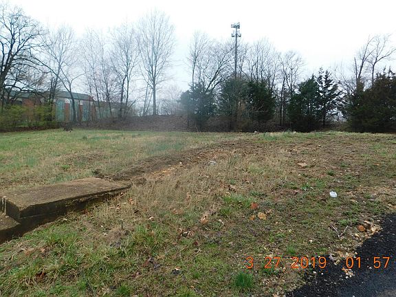 4th image of 929 Thousand Pines Dr