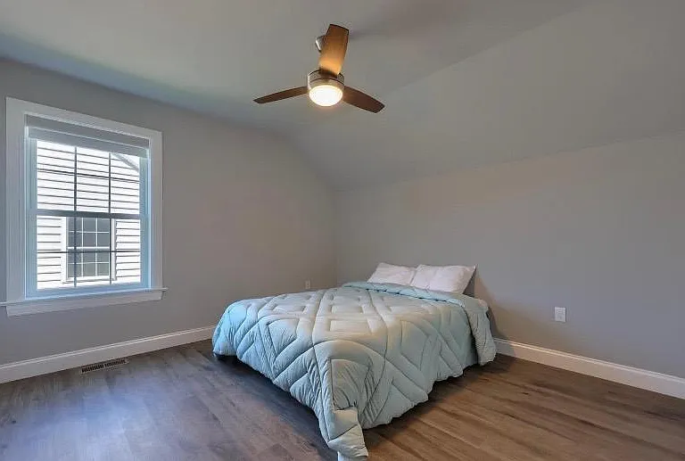 212 Buckton Dr — Photo 11