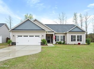 118 Waterford Way, Maysville, NC 28555