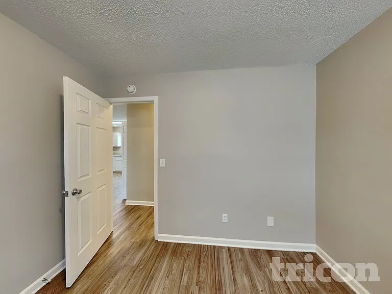 524 Chisolm Way — Photo 12