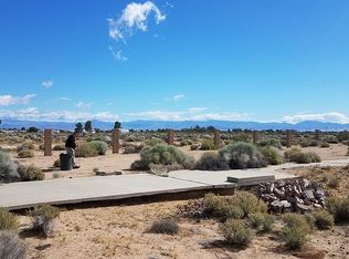 555 Owens Peak St, Inyokern, CA 93527