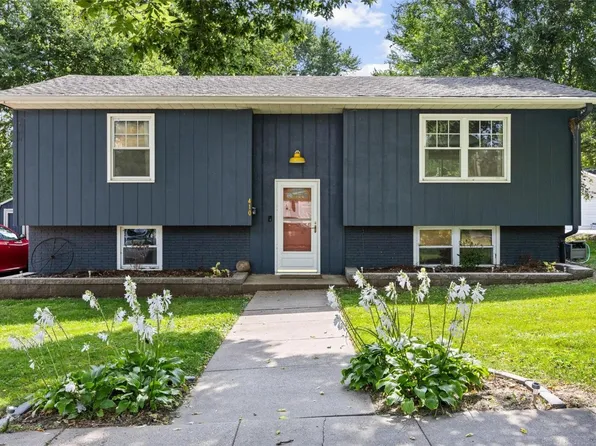 410 A Ave SE, Mount Vernon, IA 52314