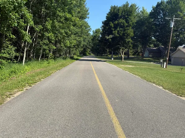 W Royal Rd, Stanwood, MI 49346