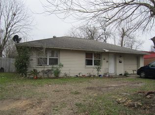 2106 Mulberry Ln, Pasadena, TX 77502