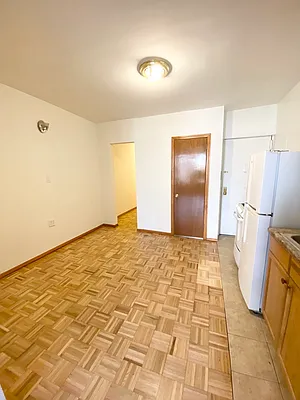 Rented by Oxford Property Group | media 10