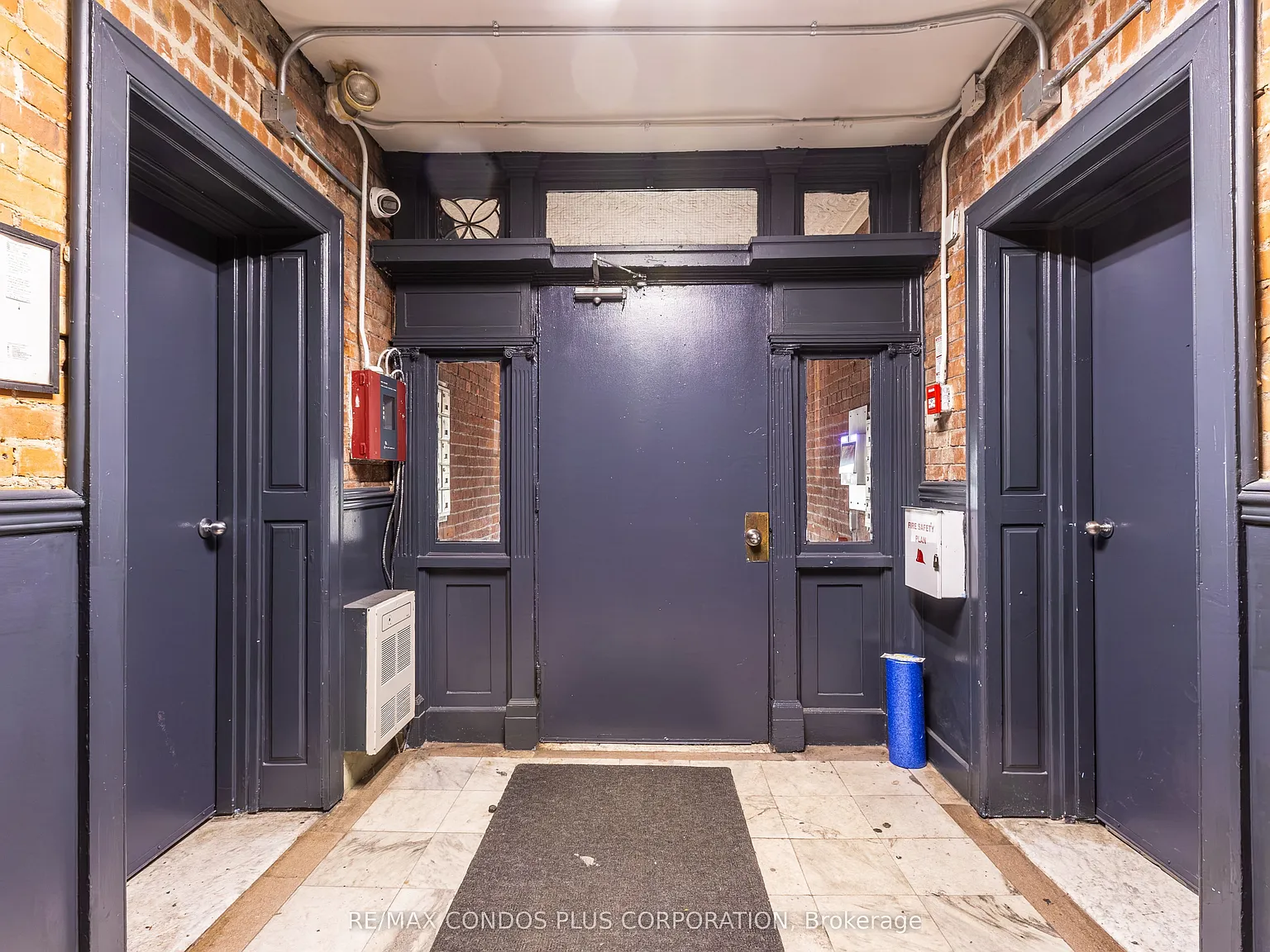 2 bed, $2,750 — Photo 2