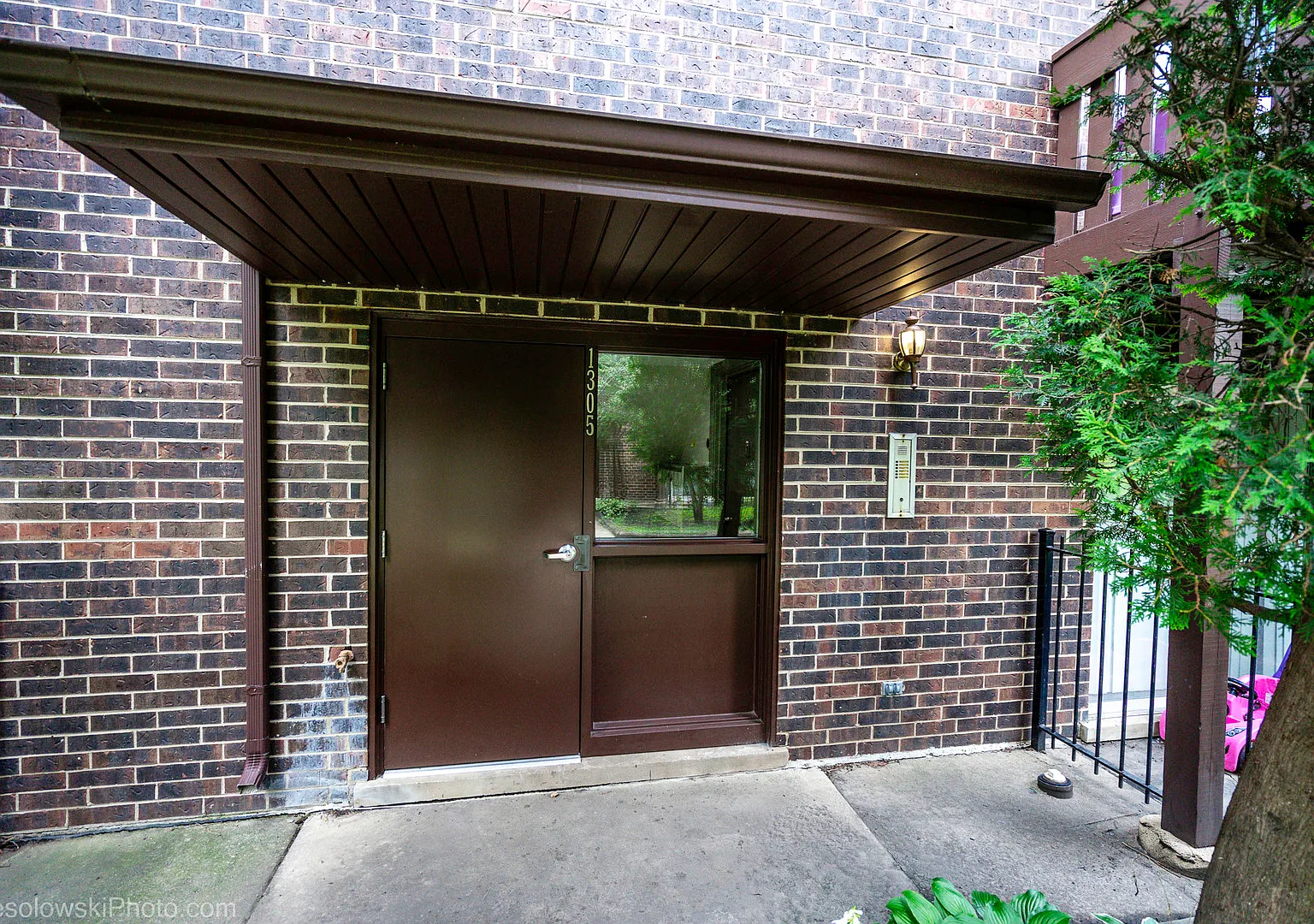 2 bed, 950 sqft, $1,850 — Photo 1