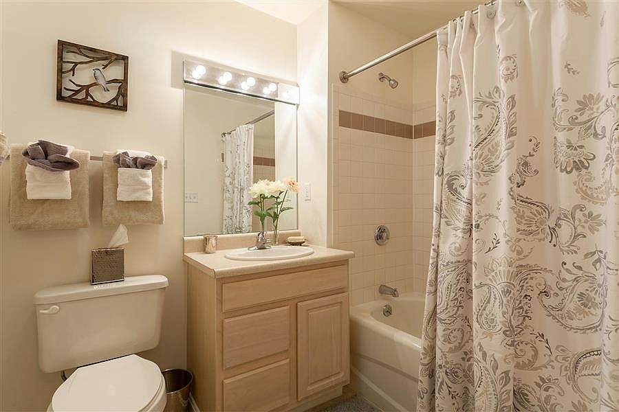 357 Chestnut Farm Way, Raynham, MA 02767 Zillow