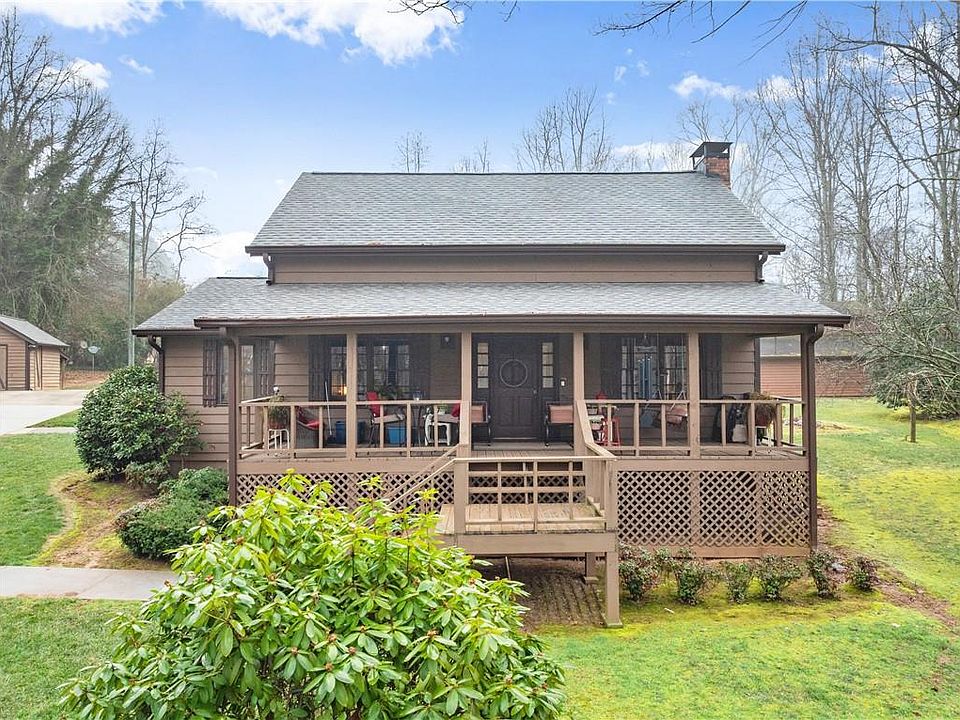 1st image of 109 Hickory Trl