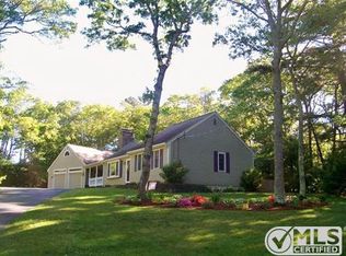 16 Conaumet Rd, Marstons Mills, MA 02648